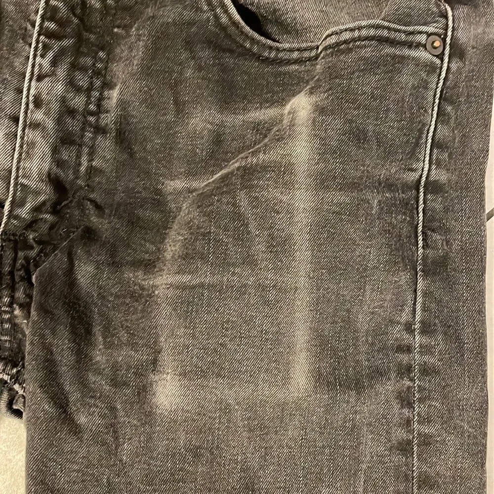 Levi’s 519 Mens black jeans